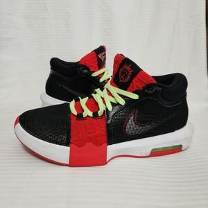 Size 10.5 - Nike FaZe Clan x LeBron Witness 8 Bred